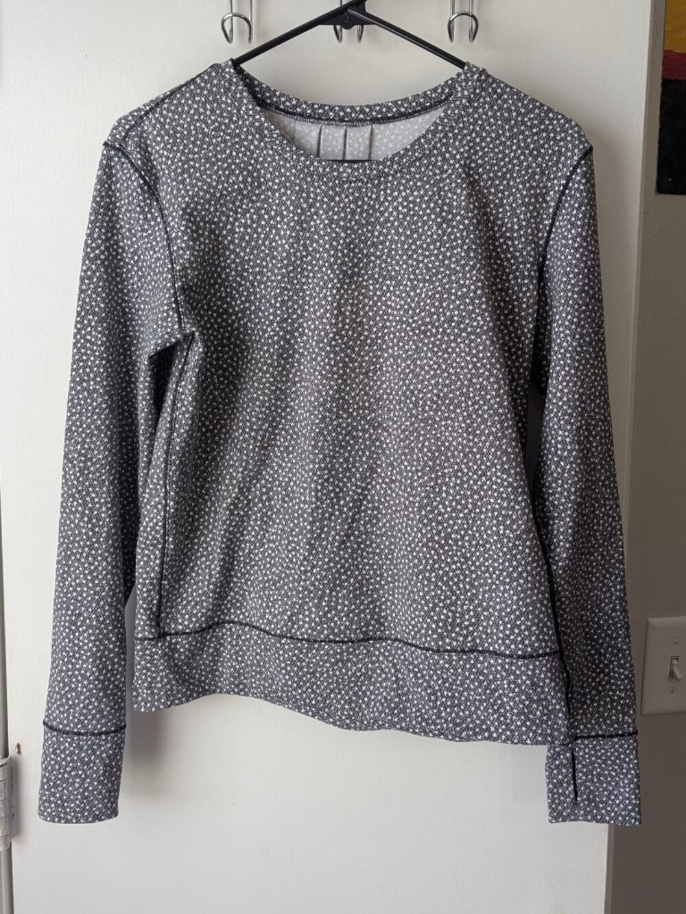 Lululemon Athletica Rush Hour Long Sleeve Size 6